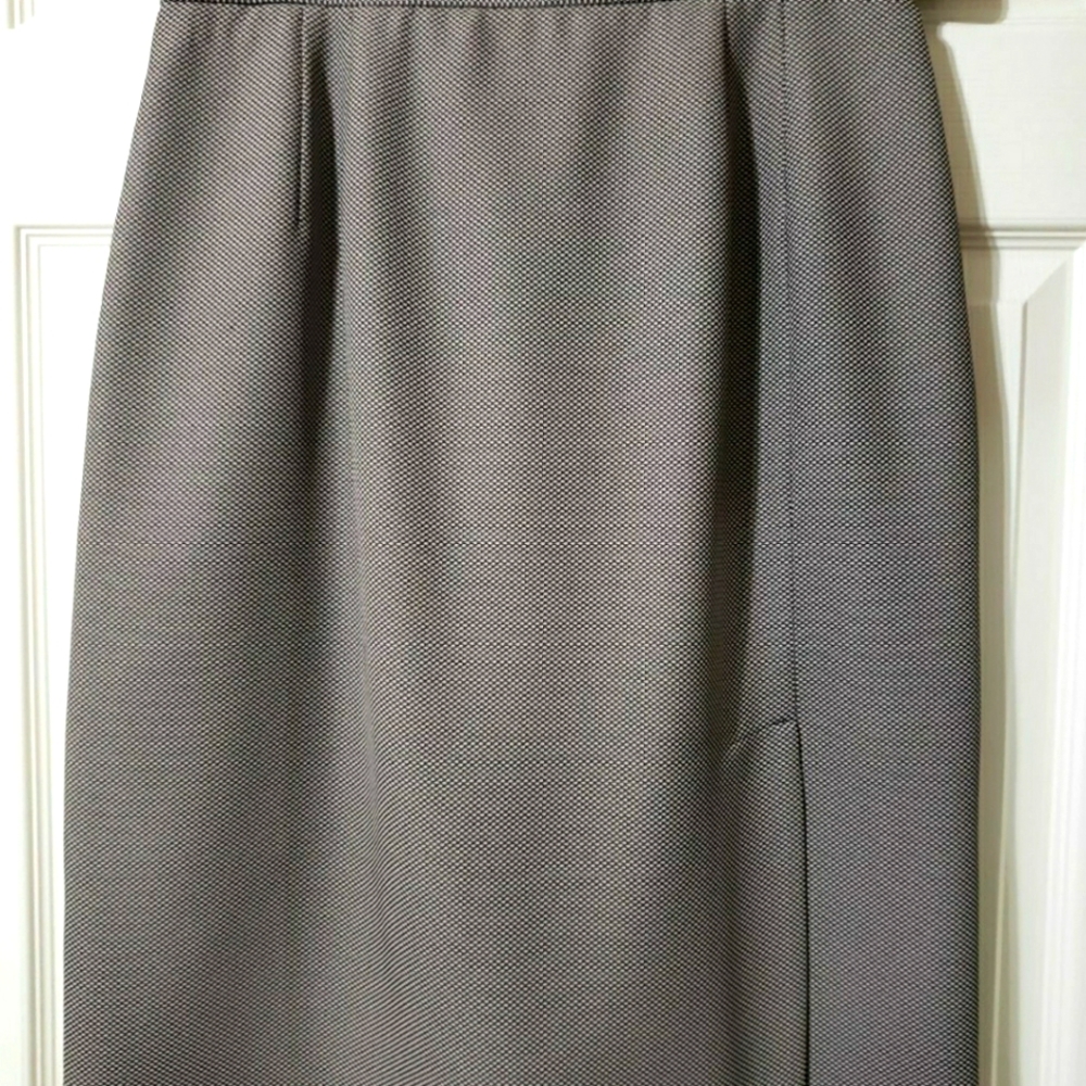 WOMEN'S SKIRT
